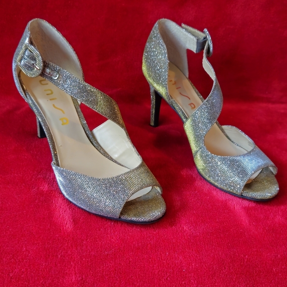 Unisa Sparkling Gold Peep Toe Women's Heels - Size 8.5 - Picture 1 of 7